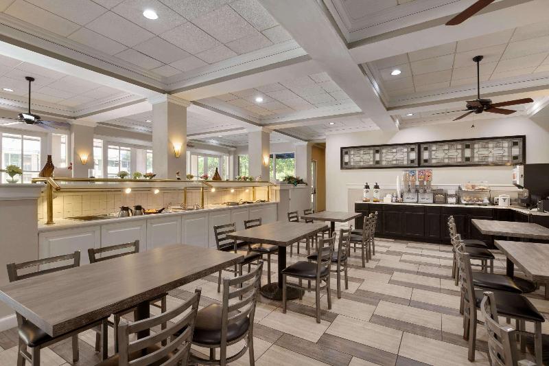 هتل Ramada By Wyndham Augusta Fort Gordon