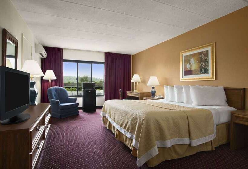 ホテル Ramada By Wyndham Pittsburgh/new Stanton