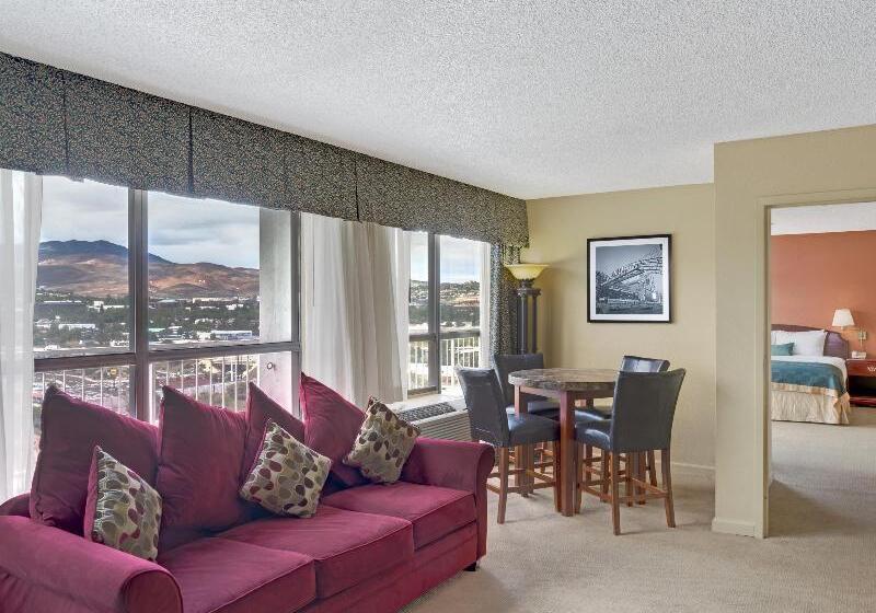 Ramada By Wyndham Reno Hotel & Casino