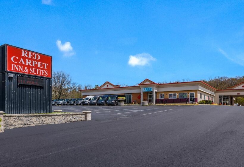 בית מלון כפרי Red Carpet Inn & Suites