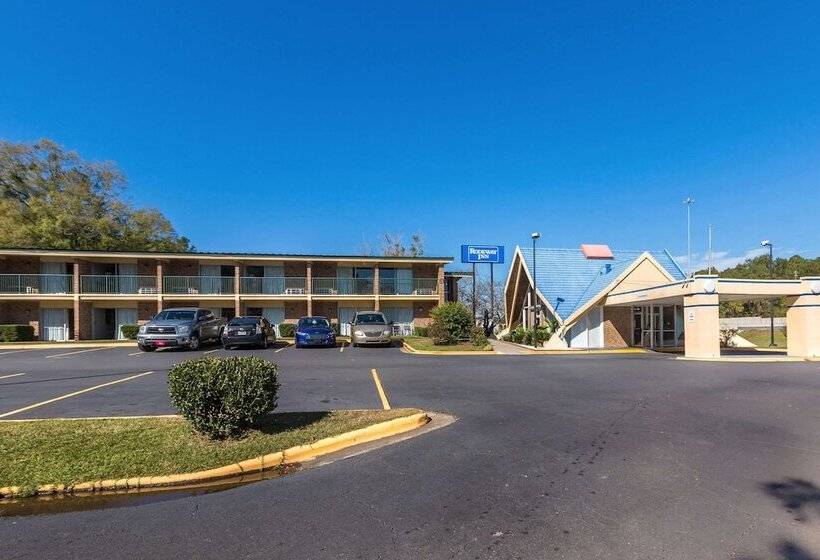 هتل Super 8 By Wyndham Macon Ga