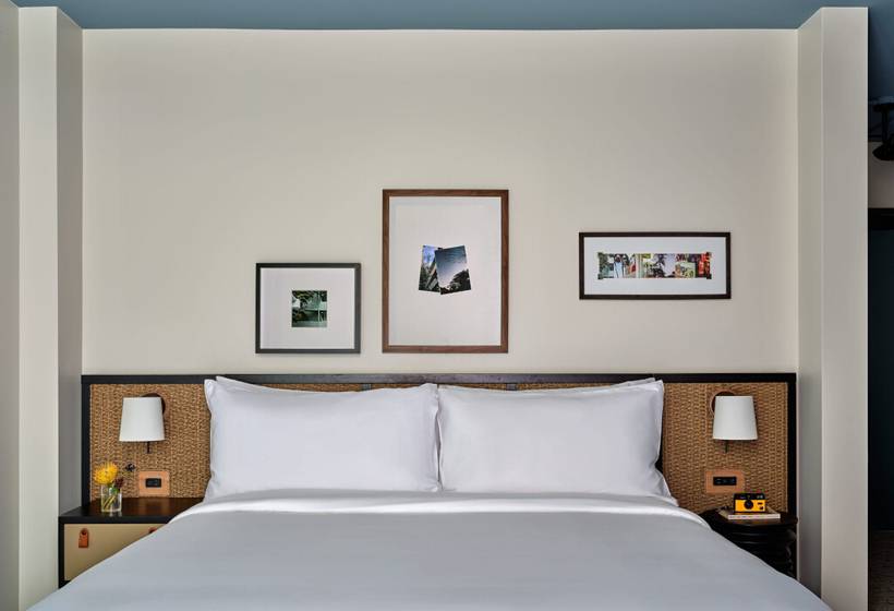هتل Romer House Waikiki Adults Only
