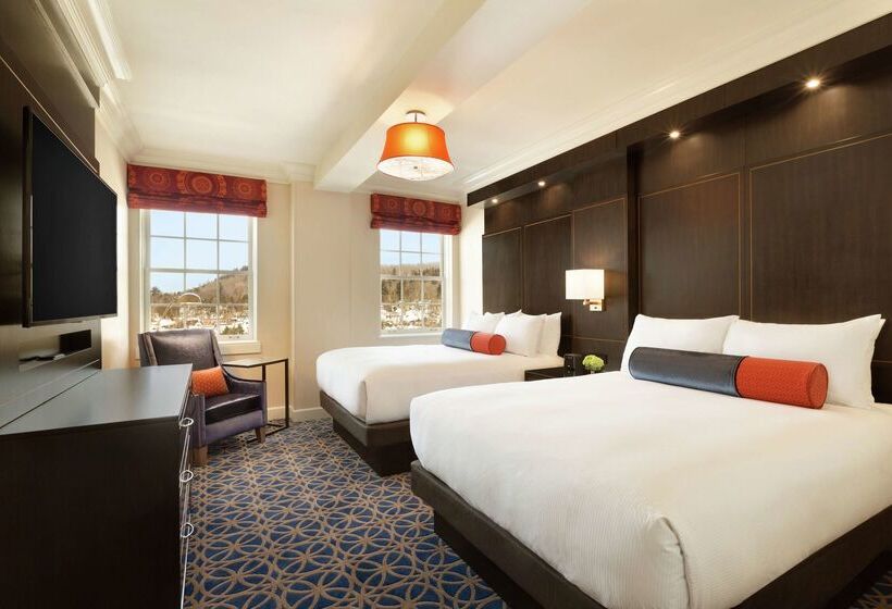 هتل Saranac Curio Collection By Hilton