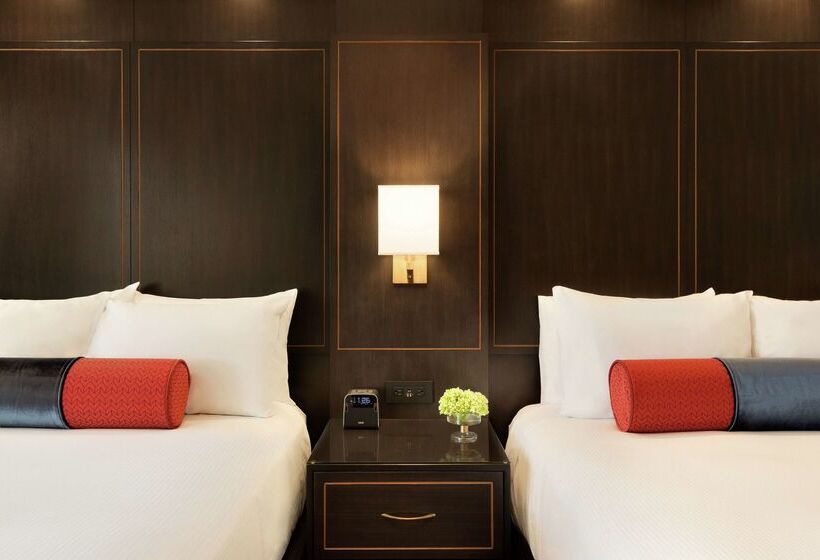 هتل Saranac Curio Collection By Hilton