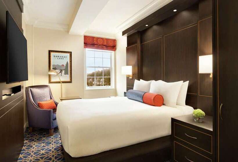 هتل Saranac Curio Collection By Hilton