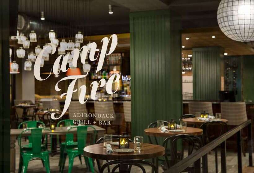 هتل Saranac Curio Collection By Hilton