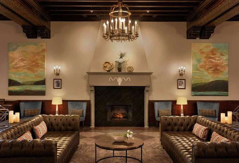 هتل Saranac Curio Collection By Hilton