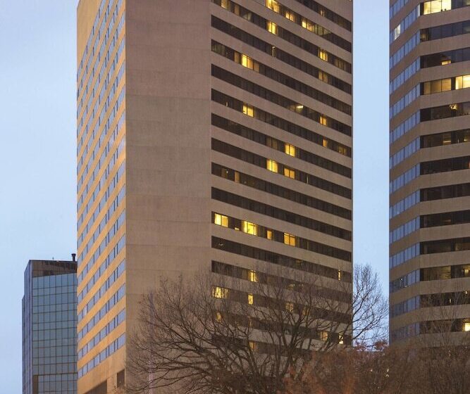 The Plaza Hotel Columbus At Capitol Square