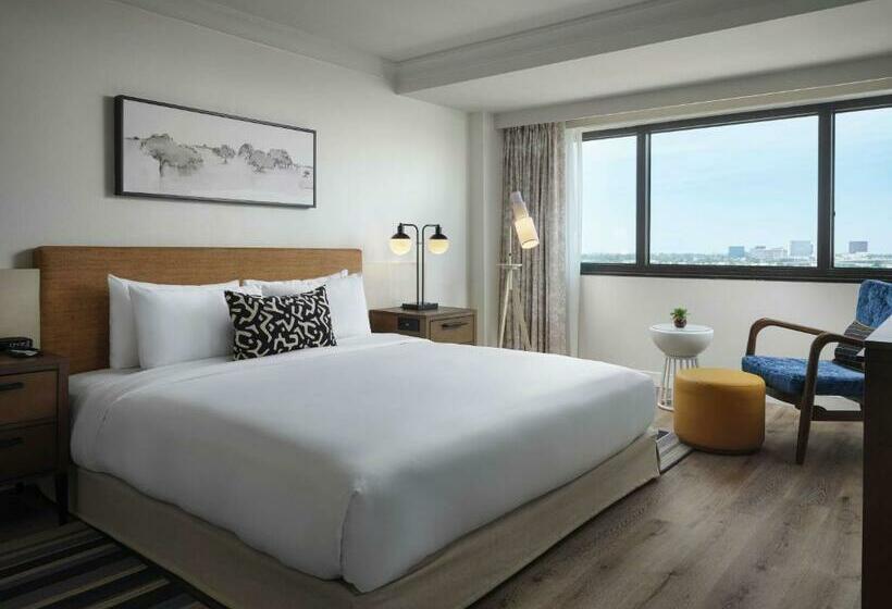 هتل Sonesta Irvine John Wayne Airport