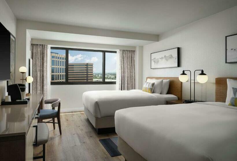هتل Sonesta Irvine John Wayne Airport