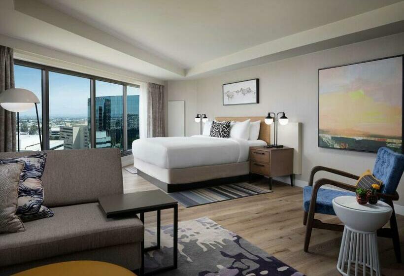 هتل Sonesta Irvine John Wayne Airport