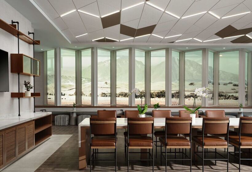 هتل Sonesta Irvine John Wayne Airport