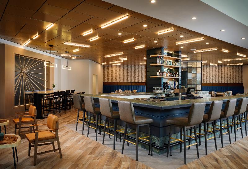 هتل Sonesta Irvine John Wayne Airport