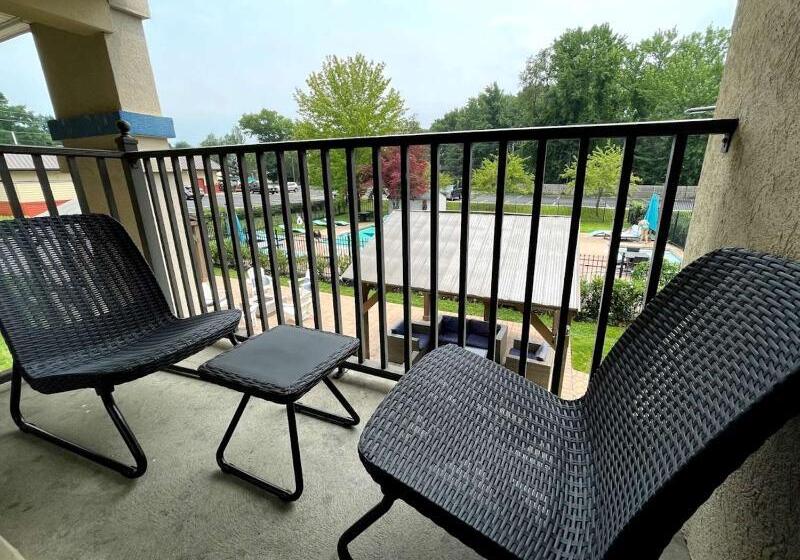 酒店 The Hub Middletown Red Bank  Best Western Signature Collection