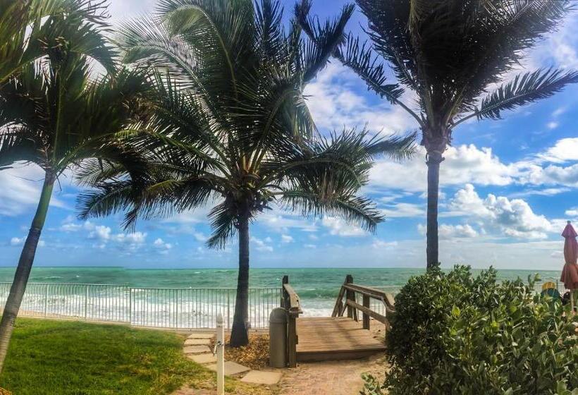 هتل Ocean Breeze Inn Vero Beach