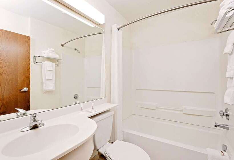 Microtel Inn & Suites By Wyndham Middletown