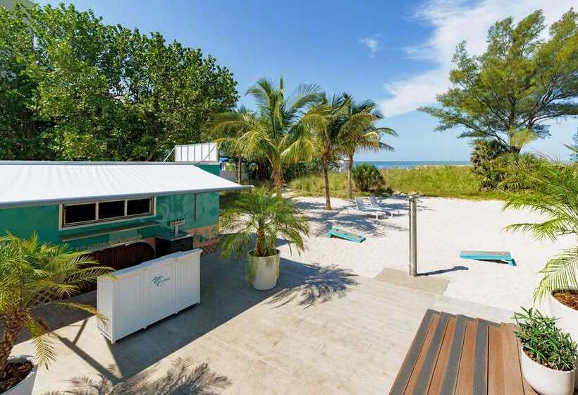 منتجع Hilton Garden Inn St. Pete Beach