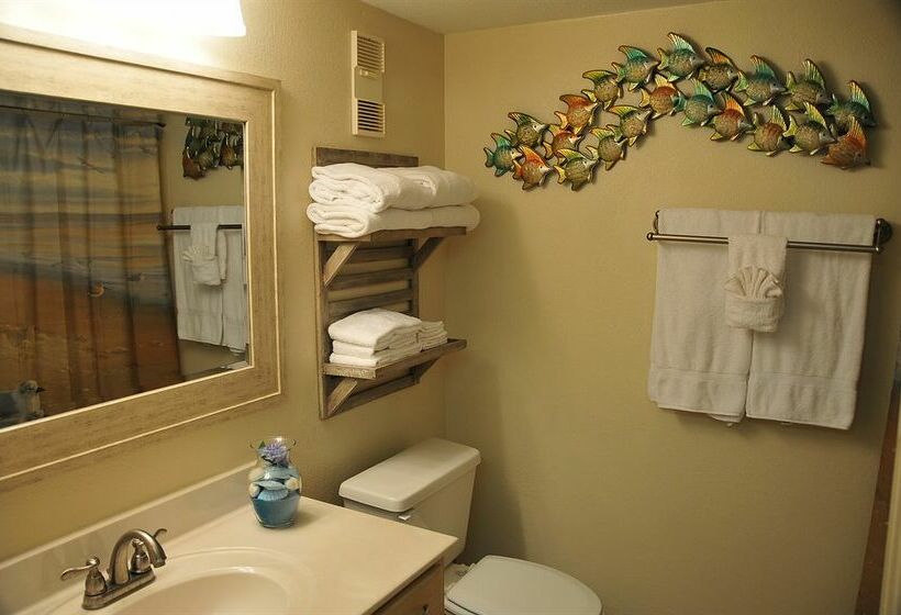 Resortquest Islander Beach Resort