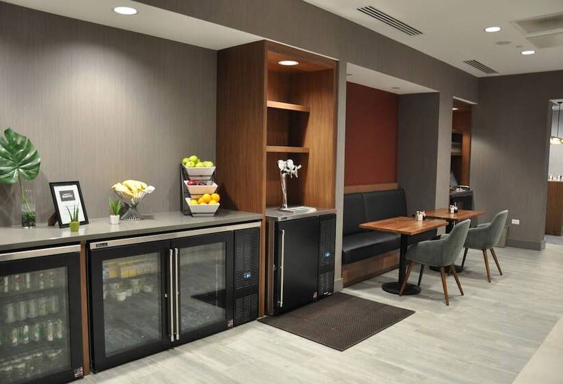 هتل Chicago Marriott Schaumburg