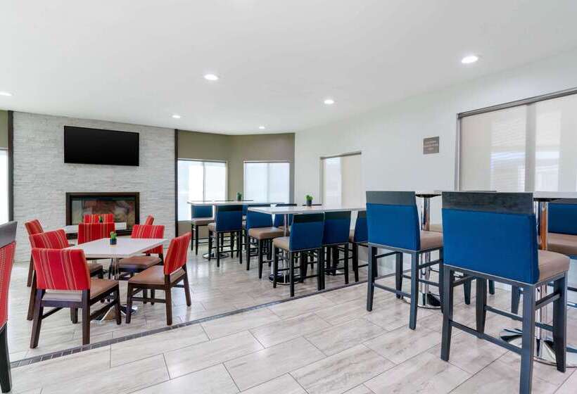 هتل Comfort Inn