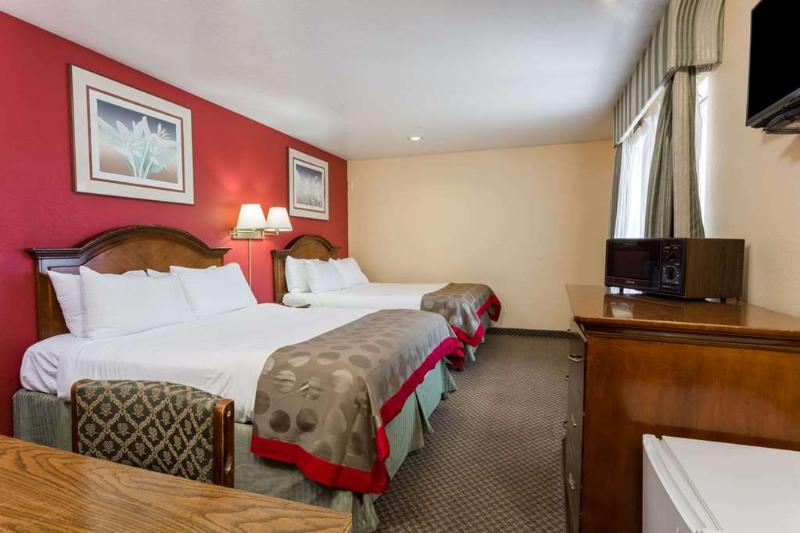 Отель Country Inn & Suites By Radisson, Vallejo Napa Valley, Ca