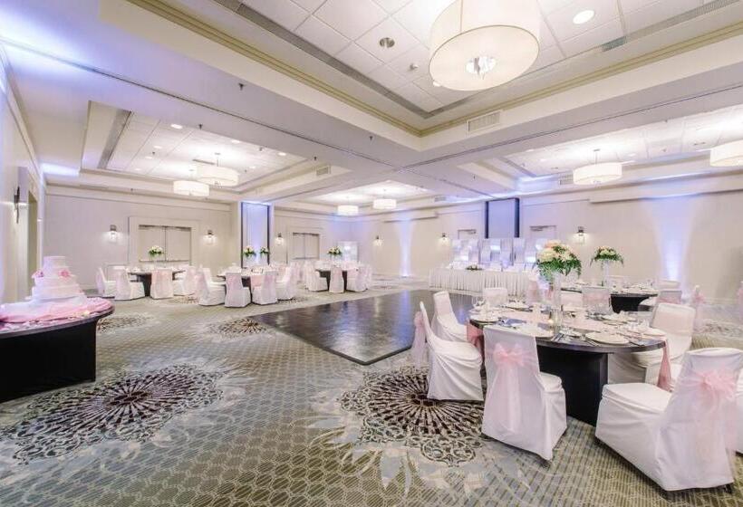 هتل Courtyard By Marriott Nashua