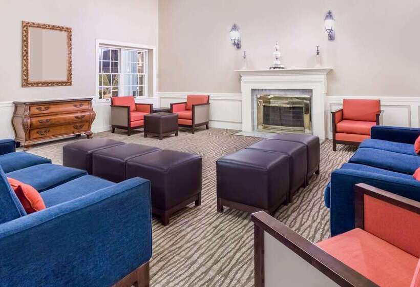 هتل Days Inn By Wyndham Williamsburg Historic Area