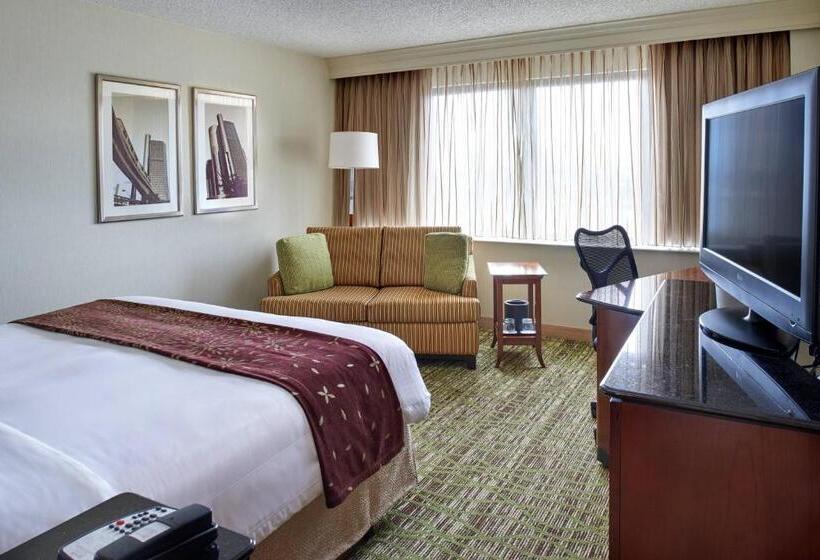 Отель Detroit Marriott Livonia