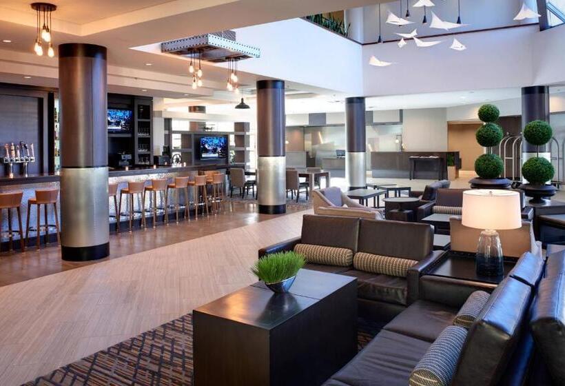 Отель Detroit Marriott Southfield