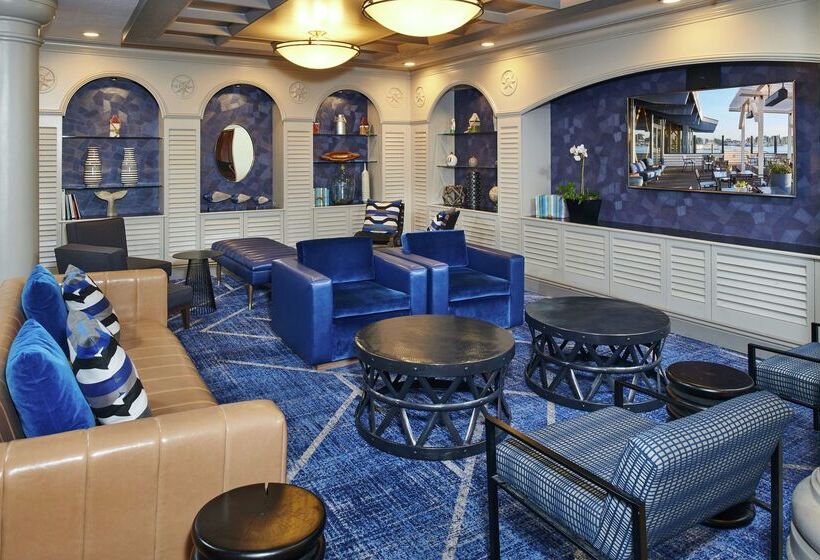 Doubletree By Hilton Hotel Berkeley Marina