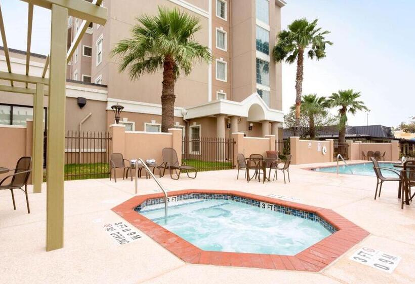 هتل Drury Inn & Suites Mcallen