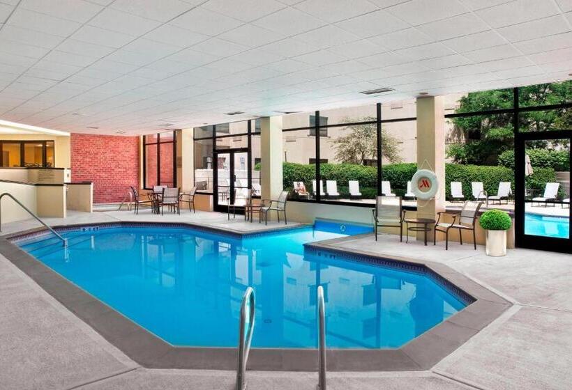호텔 Fort Collins Marriott