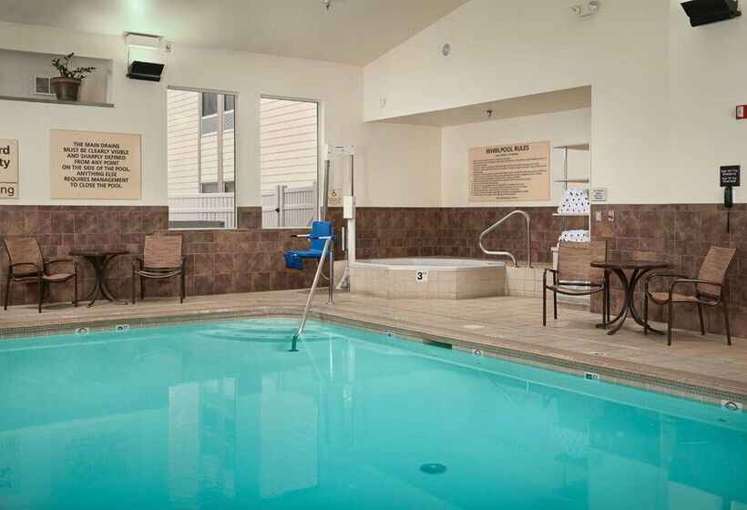 בית מלון כפרי Hampton Inn Butte