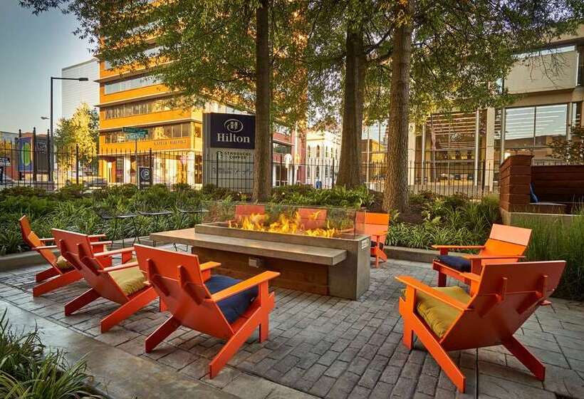 هتل Hilton Knoxville