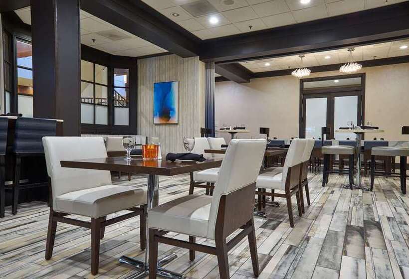 酒店 Hilton Knoxville