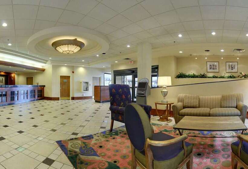 בית מלון כפרי Hilton Knoxville Airport