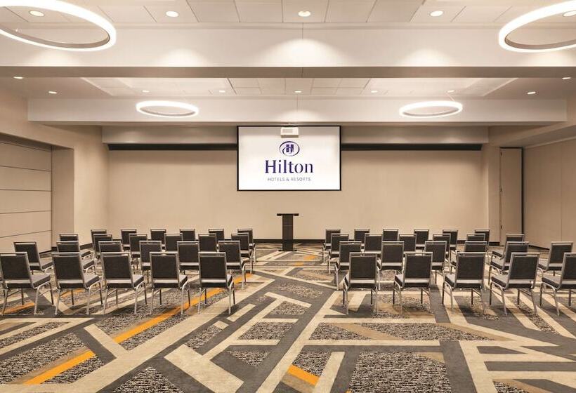 בית מלון כפרי Hilton Knoxville Airport