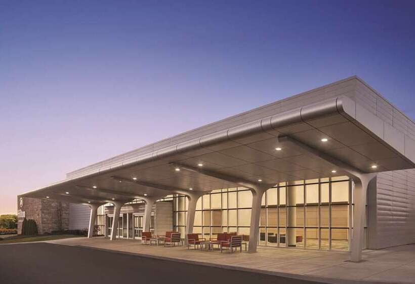 هتل Hilton Knoxville Airport