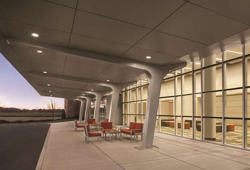 هتل Hilton Knoxville Airport