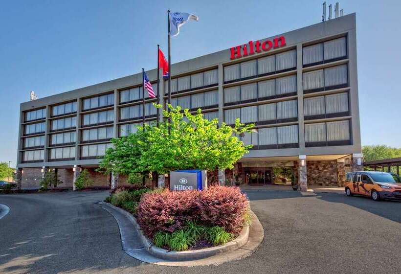 هتل Hilton Knoxville Airport