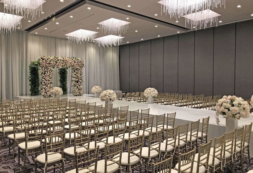 هتل Hilton Los Angeles Airport