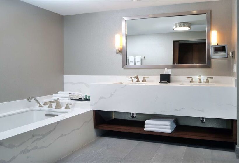 فندق Hilton Marco Island Beach Resort And Spa