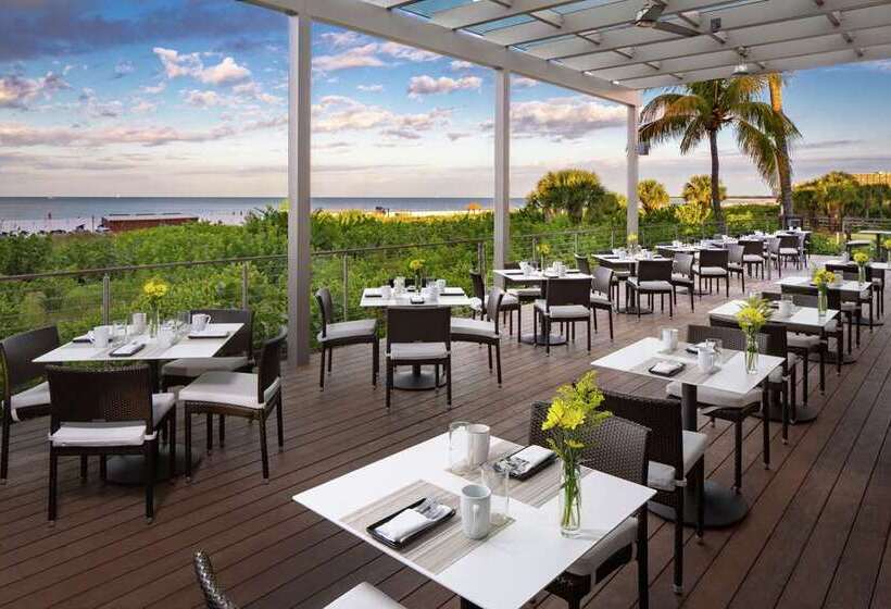 هتل Hilton Marco Island Beach Resort And Spa