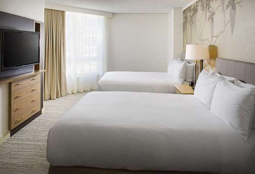 هتل Hilton Suites Atlantaperimeter