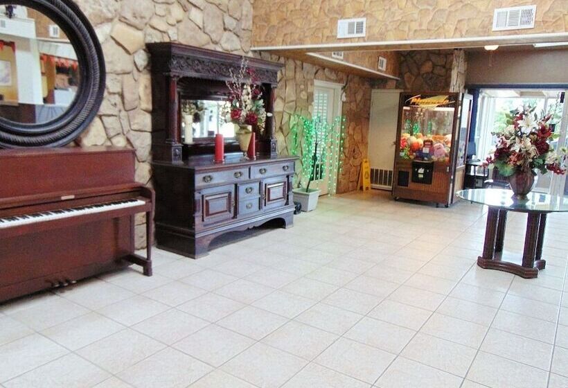 هتل Hub City Inn