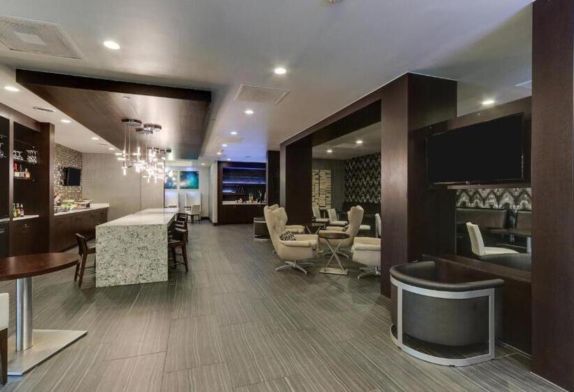 هتل Huntsville Marriott At The Space & Rocket Center