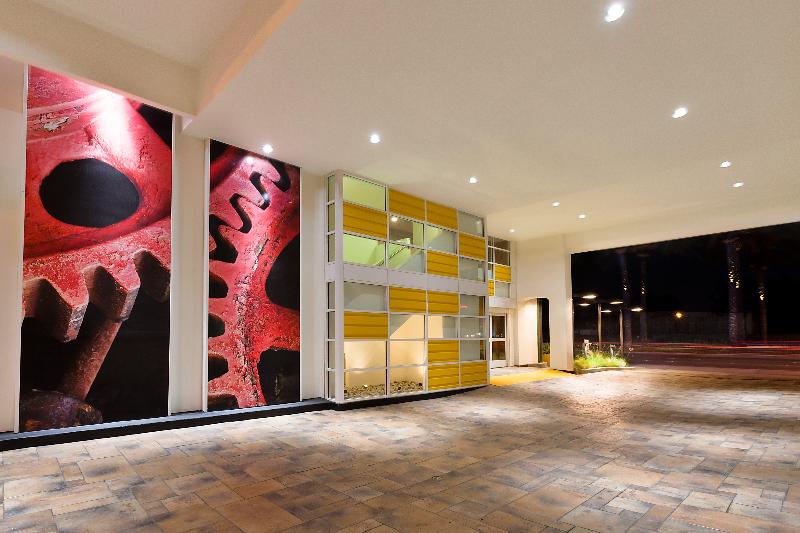 בית מלון כפרי Indigo Anaheim, An Ihg