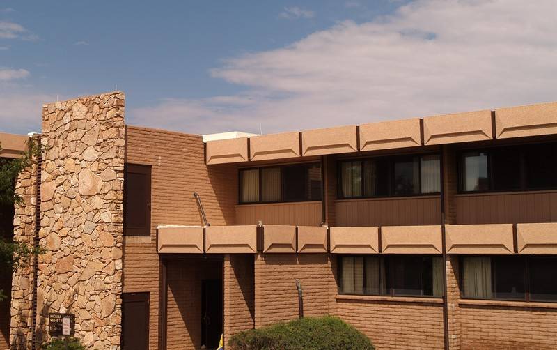 בית מלון כפרי Kachina Lodge   Inside The Park