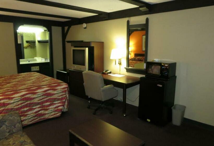 هتل Kings Inn  Albany