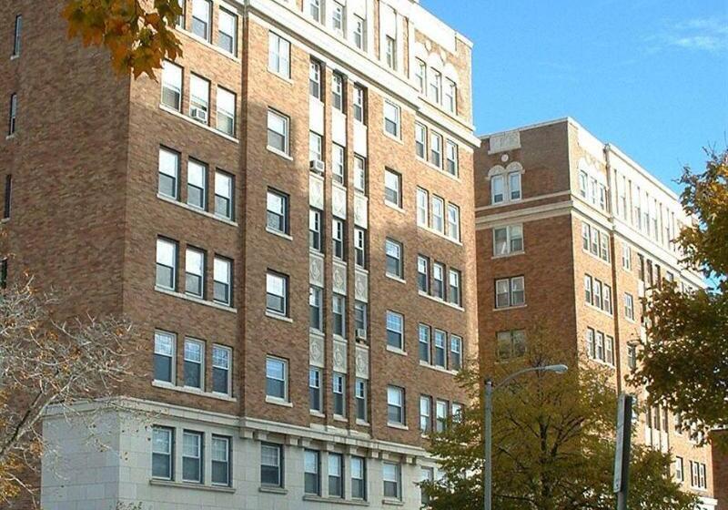 هتل Knickerbocker On The Lake